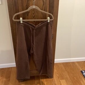 NYL (New York Laundry) Brown Drawstring Capris